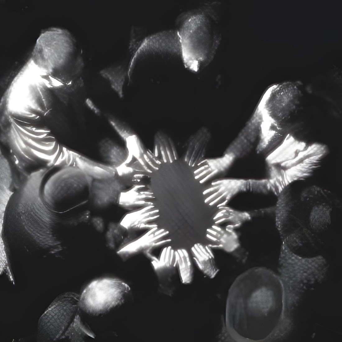 I E Odditiesand Rarities 202511 Close Encounters Seance Spiritisme